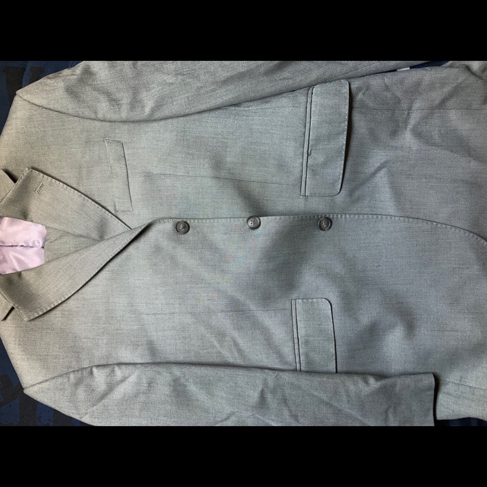 Sean John men’s suit